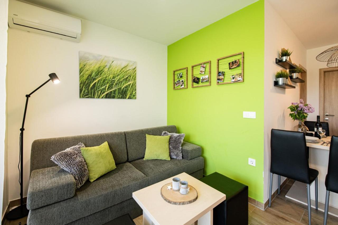 Apartmaji Banonia " Poletni Vetrc " Banovci Esterno foto