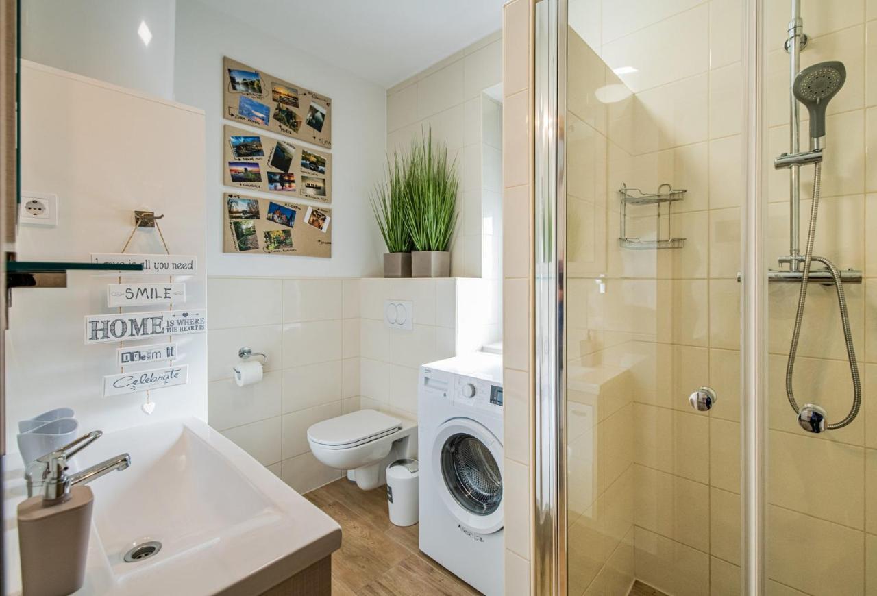 Apartmaji Banonia " Poletni Vetrc " Banovci Esterno foto