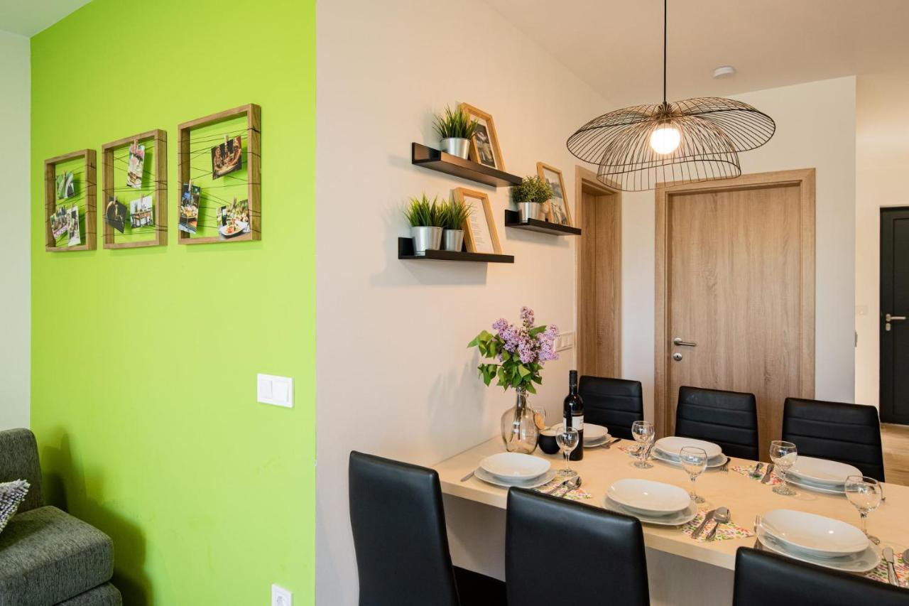 Apartmaji Banonia " Poletni Vetrc " Banovci Esterno foto