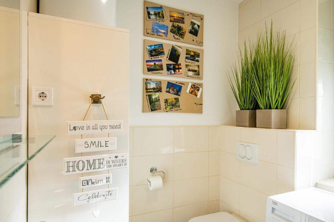 Apartmaji Banonia " Poletni Vetrc " Banovci Esterno foto